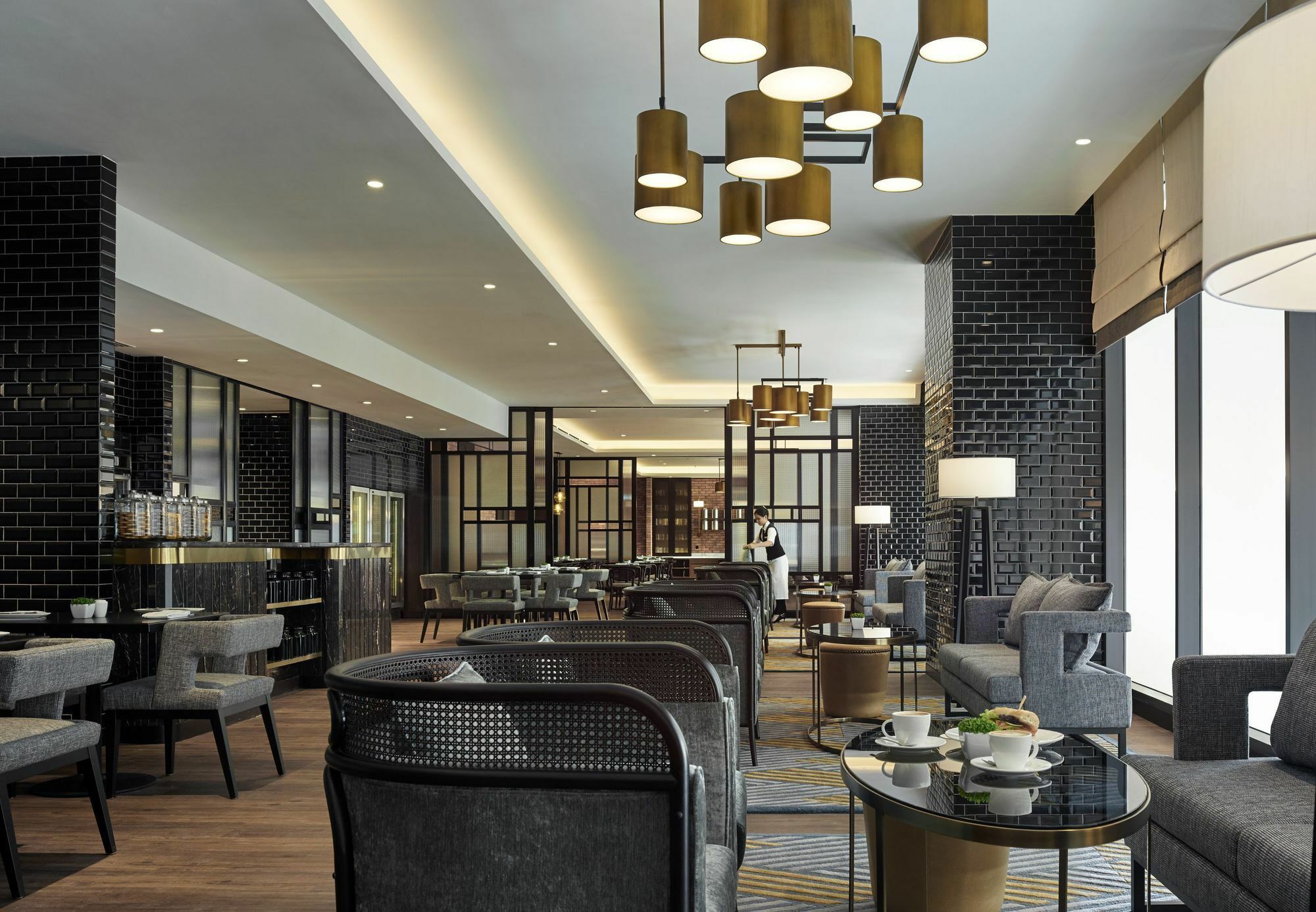 Hotel Stripes Kuala Lumpur, Autograph Collection Екстер'єр фото The Lounge at KLIA